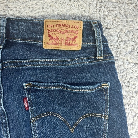 Levi's Jeans Womens 27 High Rise 721 Dark Wash Classic Basic Denim Everyday - Picture 3 of 4